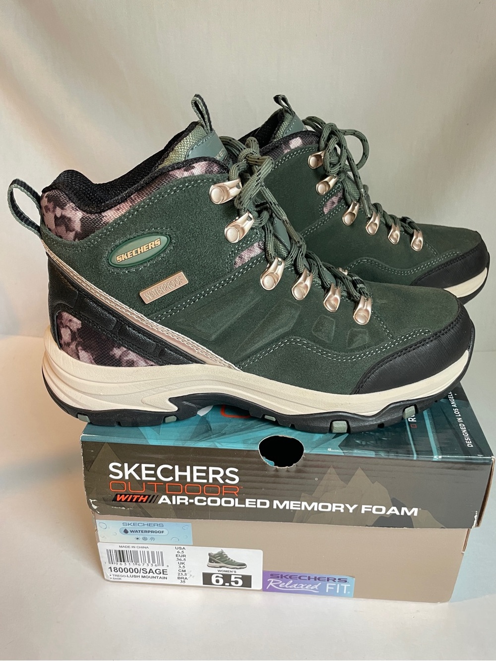 SKECHERS Trego Lush Mountain Sage Hiking Boots Women’s size 6.5 Waterproof